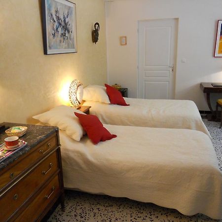 Villa Hanna Combas  ภายนอก รูปภาพ