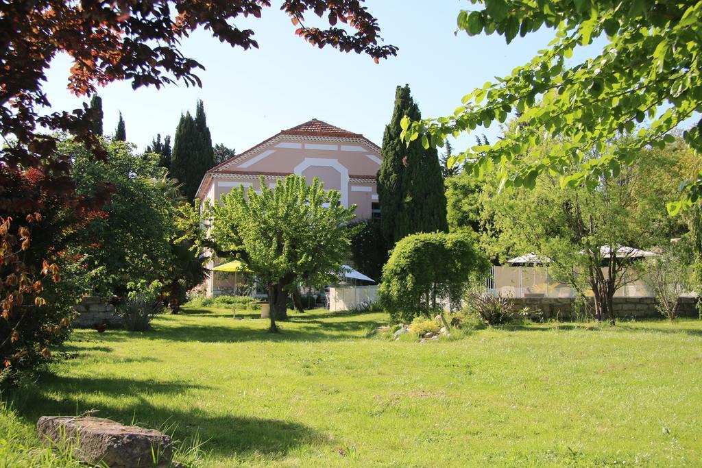 Villa Hanna Combas  ภายนอก รูปภาพ