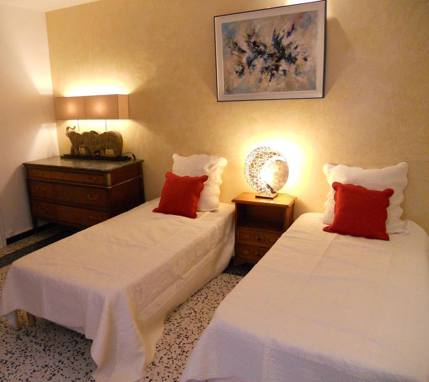 Villa Hanna Combas  ภายนอก รูปภาพ